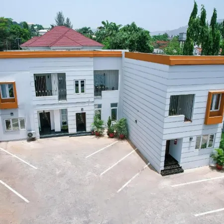 Orange Roof Lodge