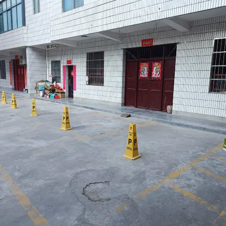 Xunyang Yuanmeng Hotel