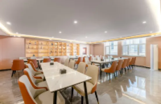 Elong ME Hotel (Urumqi Airport)