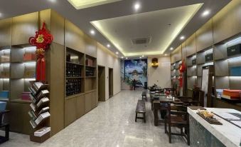 Haiyun Jia Hotel (Danzhou Baimajing Town Majing Night Market)