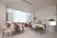 Floral Hotel·Mingyue Creek Guest Stay with Constant Temperature Hotel