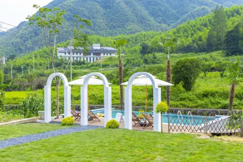 Anji Yuchuan Stream Tracing Swimming Pool Mountain View Villa - 자쿠지