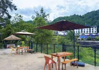 鶴峰山邊硒苑民宿