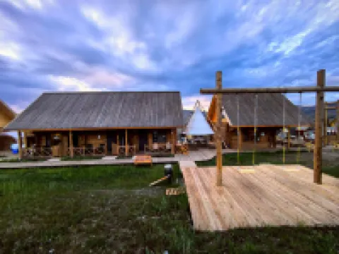 Beichen Homestay (Baihaba Scenic Area)