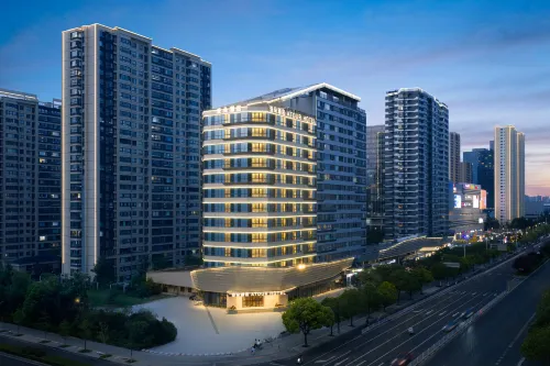 Xuzhou Medical University Subway Station Heping Avenue Atour Hotel