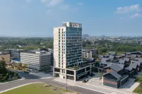 Howard Johnson Zun Ju Hotel Cheng Du Hotel di Distrik Xindu