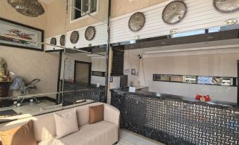 Xianzi Hotel