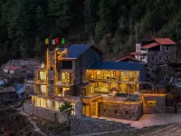 Lixian  Hidden Wonderland · Snow Mountain Luxury Resort Manor - Hot Tub