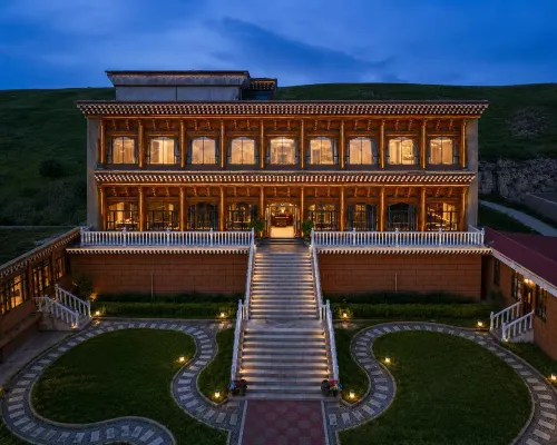 Daoxiang Zangge Homestay (Ngawa County) โรงแรมในอาปาเซียน