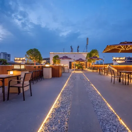 Moling Hotel (Zhuzhou Railway Station Wangfuxing Plaza)