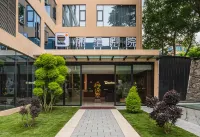 Rezem Retreat Maoxian Guqiangcheng - نادي رياضي