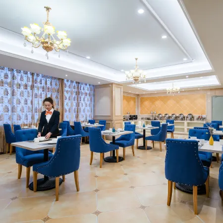 Vienna Hotel (Qujing High Speed Railway Station Wuguanyi Center)