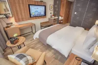 Homeinn Plus Hotel (Lujiang Neihuan North Road No.5 High School) Hotel dekat Longqiao Station