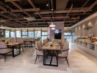 Shenzhen Bay YueChao Hotel(Science and Technology Park) Hotels near Poly Theatre