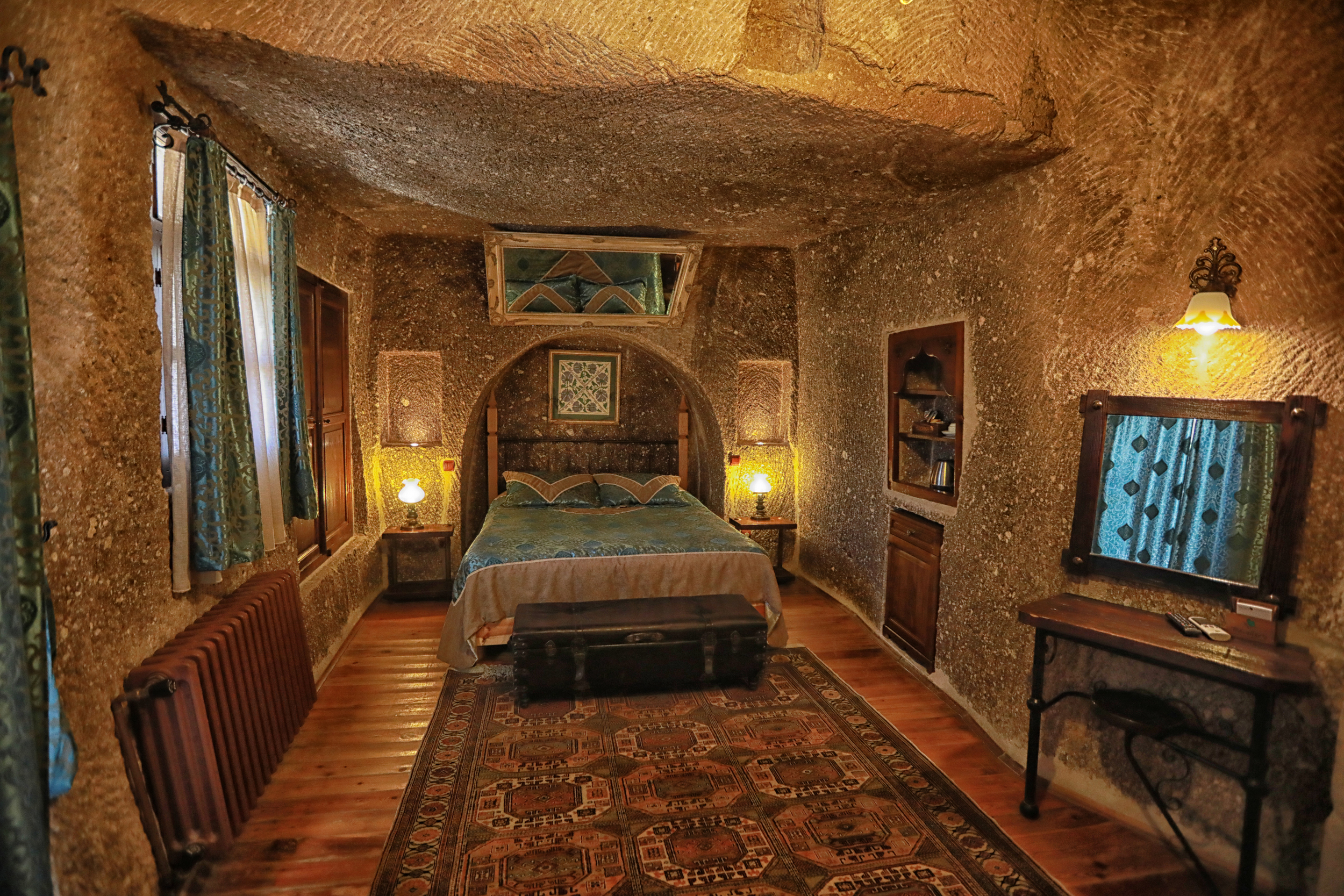 Traveller＇s Cave Hotel