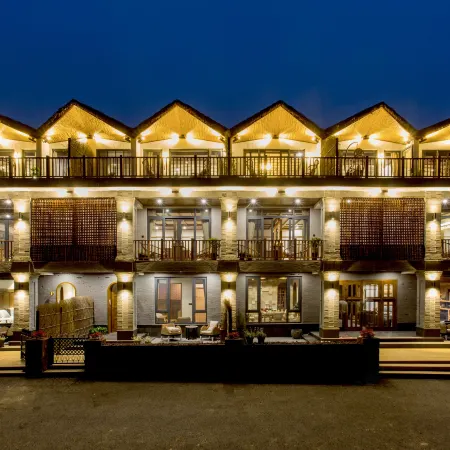 Floral Hotel ·Yixing Qieting Fengyin Rural Vacation Homestay (Zhuhai Scenic Area Branch)