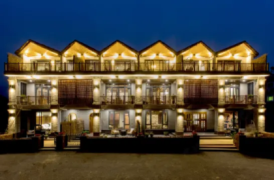 Floral Hotel · Yixing listen to the wind Hotel Hotels near Taozu Sacred Site