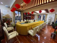 Bayan Er Xisheng Hut Homestay