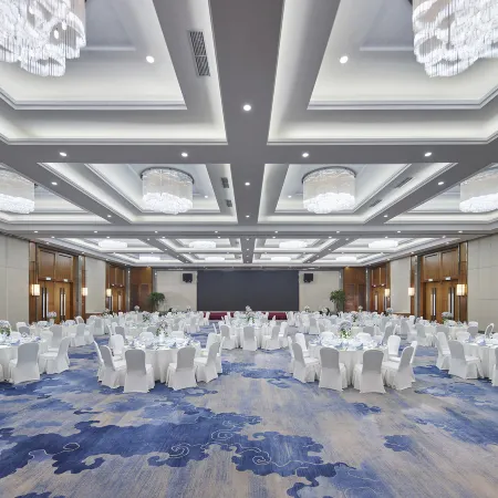 Maison New Century Hotel