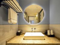 杭州未来科技城雷迪森世嘉酒店 - 轻奢艺术大床房