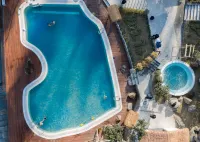 Yili Yunshan Hot Spring Guesthouse - Rooftop Pools