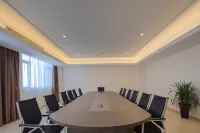 Vienna International Hotel (Ningling Zhanggong Road) Hotels in Ningling