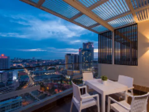 เดอะไพน์ส มะละกา โรงแรมในมะละกา