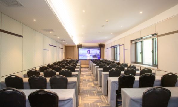 Saifel tingxue Hotel (West square store of Jilin Railway Station)