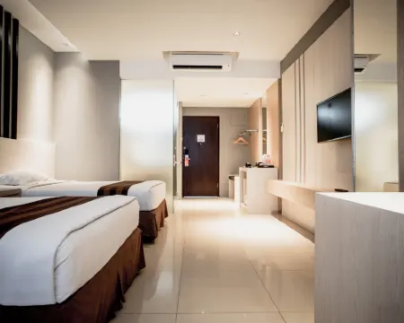 Hotel Asri Plaza Asia Tasikmalaya Hotels in Cihideung