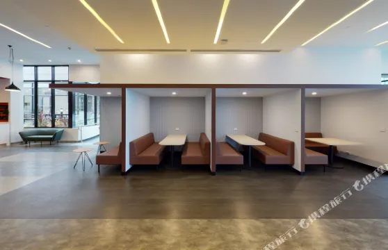 卡爾頓艾森絲酒店