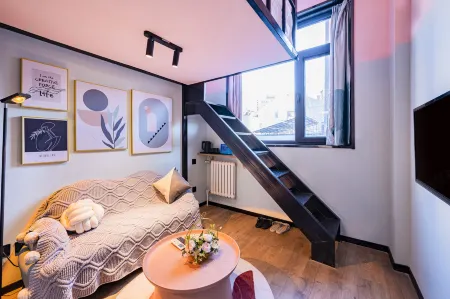 See you Hostel Lama Temple&Tian'anmen& Forbidden City ,One stop on the special line to the airport