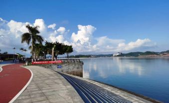 Overseas Luxury Seascape Home Stay (Fangchenggang Sunshine Coast Shop)