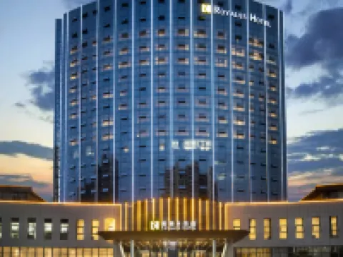 R  ROYALSS  HOTEL Hoteles en Ankang