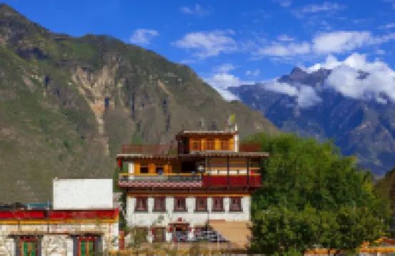 Zhonglu Zangzhai Country Hotel