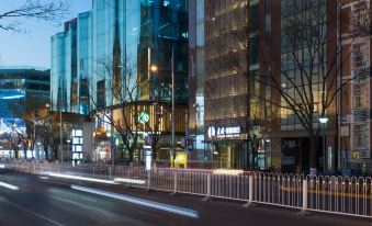 JianGuo Hidden Hotel (Beijing Tian An Men Wangfujing store)