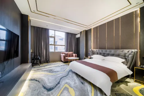 Boyu Zhenyue Hotel (Long'an Sanzhong Branch)