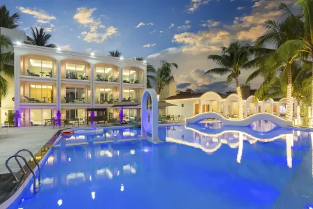 Boundless Space Design Hotel (Yalong Bay Bohou Village Branch)