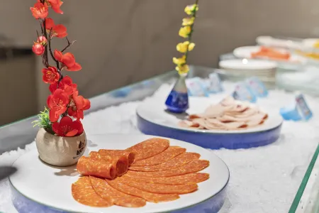 Howard Johnson Yilin Hotel Отели в г. Гуанан