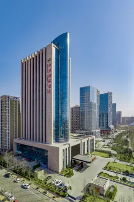 Zhongzhou International Hotel (Hebidong Railway Station Hotel)