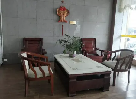 Luocheng Huali Hotel