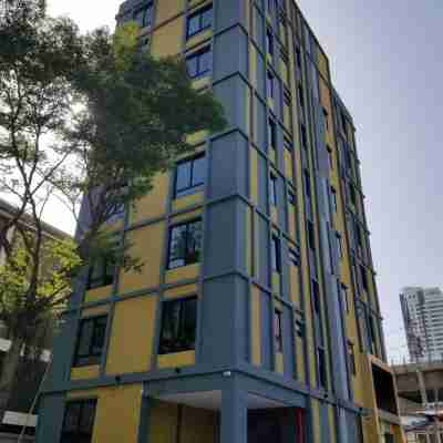 เดอะ ริสกี โฮเทล @สถานีบางพลัด Hotel Exterior