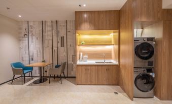 City Comfort Inn Hotel (Yueyang Pingjiang Nanjiang Fulong Pedestrian Street)