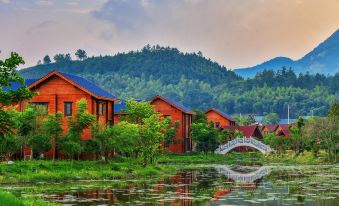 Mount Mufu Shanghe Inn (Chongyang Eurya Honey Town)