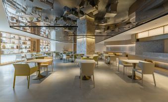 The Skytel (Shenzhen Central Park Branch)