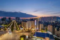 宜尚酒店（河池宜州市政中心廣場店） 鄰近河池市宜州區體育中心的酒店