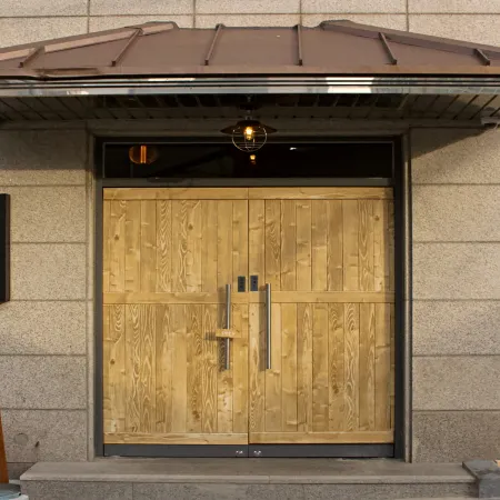 The Road Hotel Отели рядом с достопримечательностью «Станция метро Jongno-3ga»