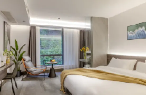 Laojun Mountain Linyin Hotel (Yunjing Cableway)