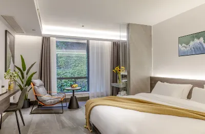 Laojun Mountain Linyin Hotel (Yunjing Cableway) Hotels in Luanchuan