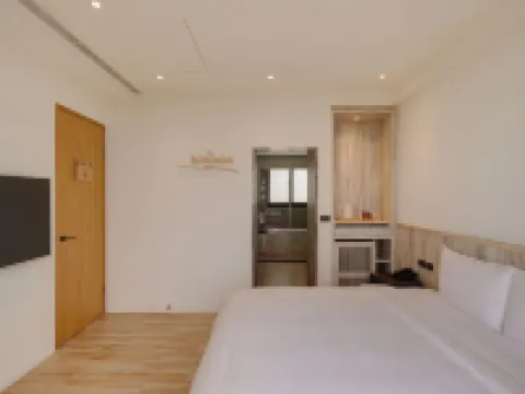 Shineworld11 Hotels near Taichung International Airport