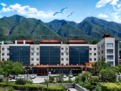 Huazhou Hotel